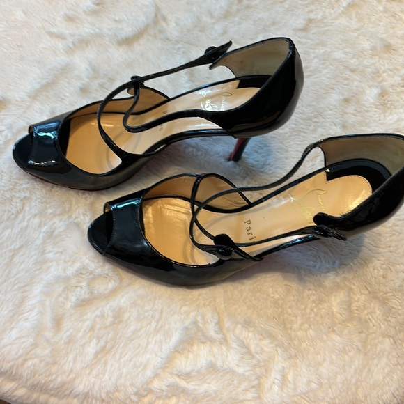 Christian Louboutin authentic patent leather pumps - Picture 5 of 14